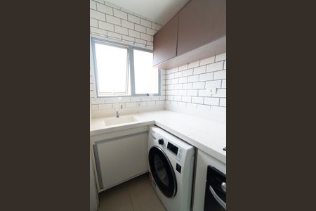 Apartamento para alugar com 54m², 2 quartos e 1 vaga Apartamento para alugar com 54m², 2 quartos e 1 vagaCozinha e Área de Serviço