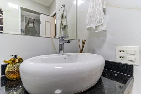 Apartamento à venda com 108m², 3 quartos e 1 vagaBanheiro Social