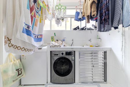 Apartamento à venda com 108m², 3 quartos e 1 vagaÁrea de Serviço