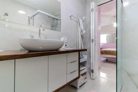 Apartamento à venda com 108m², 3 quartos e 1 vagaBanheiro da Suíte