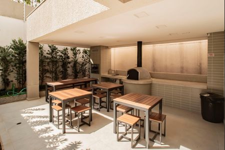 Apartamento à venda com 67m², 2 quartos e 1 vaga Apartamento à venda com 67m², 2 quartos e 1 vagaÁrea comum - Churrasqueira