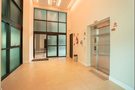 Apartamento à venda com 67m², 2 quartos e 1 vaga Apartamento à venda com 67m², 2 quartos e 1 vagaHall de entrada