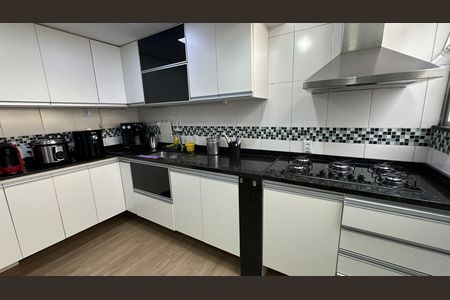 Apartamento à venda com 109m², 3 quartos e 1 vagaCozinha