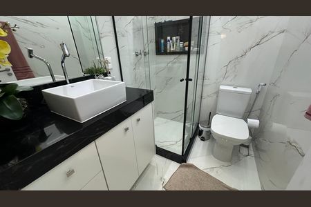 Apartamento à venda com 109m², 3 quartos e 1 vagaBanheiro do Quarto 2