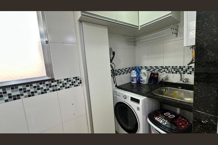 Apartamento à venda com 109m², 3 quartos e 1 vagaÁrea de Serviço