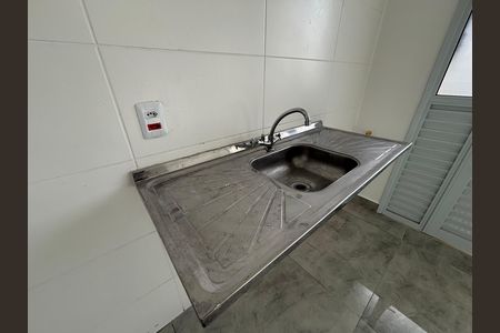 Cozinha  de apartamento para alugar com 2 quartos, 44m² em Jardim Maringa, São Paulo