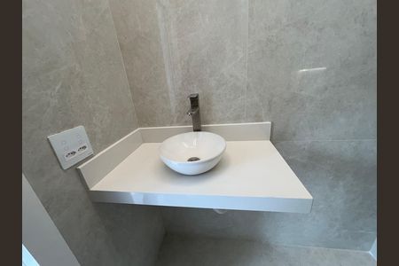 Apartamento para alugar com 44m², 2 quartos e 1 vagaBanheiro 1