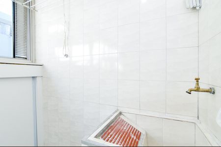 Apartamento para alugar com 65m², 3 quartos e 1 vagaÁrea de Serviço 