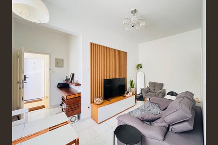 Apartamento à venda com 45m², 1 quarto e sem vaga Apartamento à venda com 45m², 1 quarto e sem vagaSala