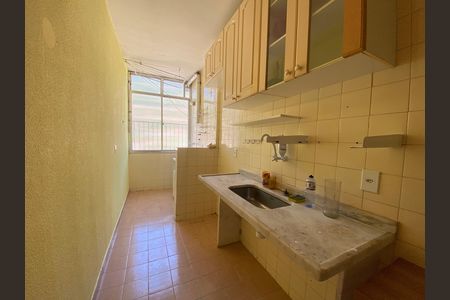 Apartamento para alugar com 72m², 2 quartos e 1 vaga