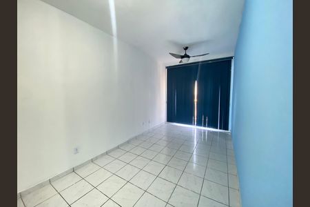 Apartamento para alugar com 72m², 2 quartos e 1 vaga