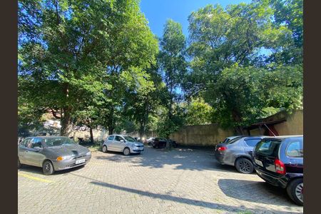 Apartamento para alugar com 72m², 2 quartos e 1 vaga