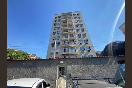Apartamento para alugar com 72m², 2 quartos e 1 vaga