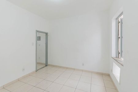 Studio para alugar com 24m², 1 quarto e sem vagaKitnet