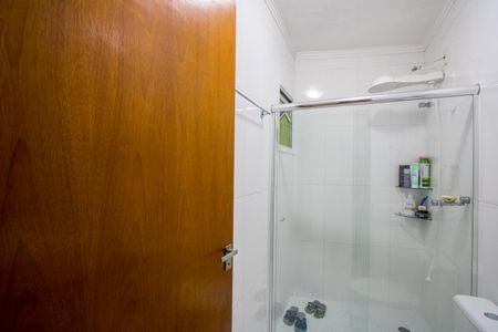Apartamento à venda com 70m², 2 quartos e 1 vaga Apartamento à venda com 70m², 2 quartos e 1 vagaBanheiro do quarto 1