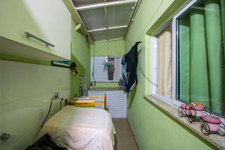 Apartamento à venda com 70m², 2 quartos e 1 vaga Apartamento à venda com 70m², 2 quartos e 1 vagaÁrea de serviço