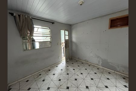 Sala/Quarto de casa para alugar com 1 quarto, 24m² em Vila Valqueire, Rio de Janeiro