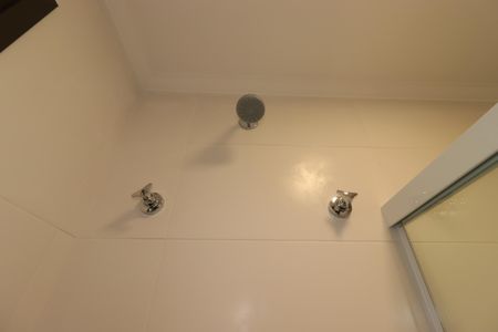 Apartamento para alugar com 56m², 2 quartos e 1 vagaBanheiro da Suíte - Chuveiro