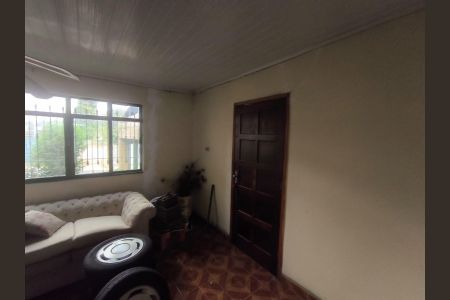 Sala de casa à venda com 3 quartos, 250m² em Vila Nhocuné, São Paulo