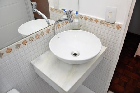 Detalhe - Lavabo de casa de condomínio para alugar com 2 quartos, 92m² em Conjunto Residencial Vista Verde, São Paulo