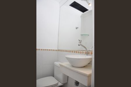Detalhe - Lavabo de casa de condomínio para alugar com 2 quartos, 92m² em Conjunto Residencial Vista Verde, São Paulo