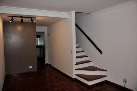 Detalhe - Sala de casa de condomínio para alugar com 2 quartos, 92m² em Conjunto Residencial Vista Verde, São Paulo