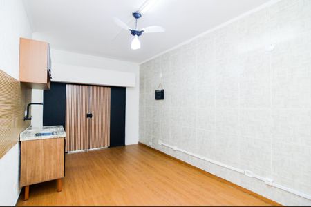 Sala/Cozinha  de casa para alugar com 1 quarto, 25m² em Jardim Maia, Guarulhos