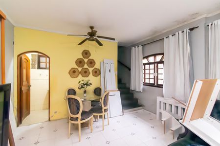 Sala de casa à venda com 5 quartos, 110m² em Quinta da Paineira, São Paulo
