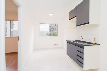 Sala/Cozinha de apartamento para alugar com 1 quarto, 25m² em Guaianases, São Paulo