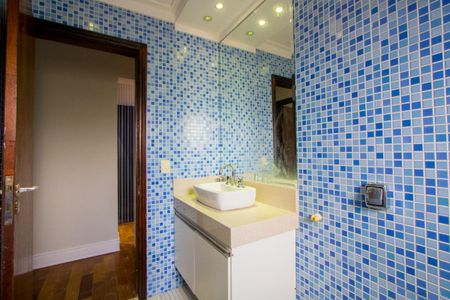 Apartamento para alugar com 127m², 3 quartos e 2 vagas Apartamento para alugar com 127m², 3 quartos e 2 vagasBanheiro social