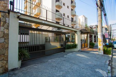 Apartamento para alugar com 127m², 3 quartos e 2 vagas Apartamento para alugar com 127m², 3 quartos e 2 vagasFachada