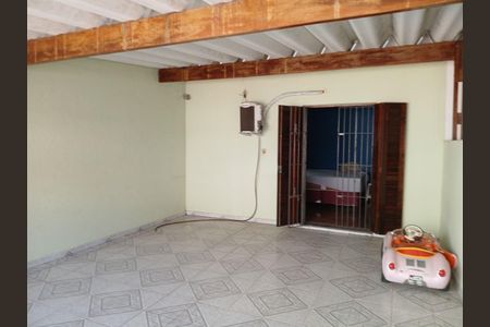Casa à venda com 240m², 3 quartos e 2 vagas