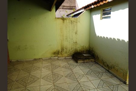 Casa à venda com 240m², 3 quartos e 2 vagas