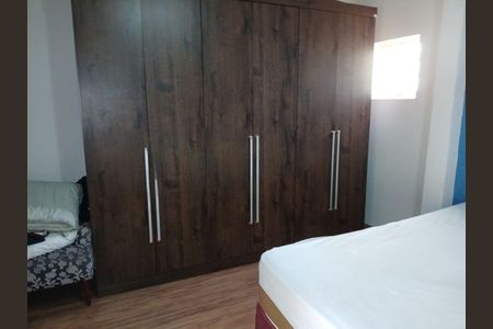 Casa à venda com 3 quartos, 240m² em Jardim Monte Alegre, São Paulo