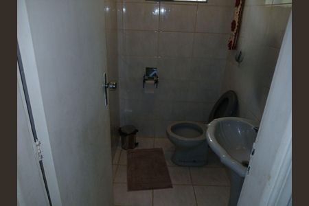 Casa à venda com 3 quartos, 240m² em Jardim Monte Alegre, São Paulo