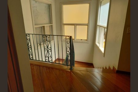 Casa à venda com 4 quartos, 557m² em Jardim Panorama, São Paulo