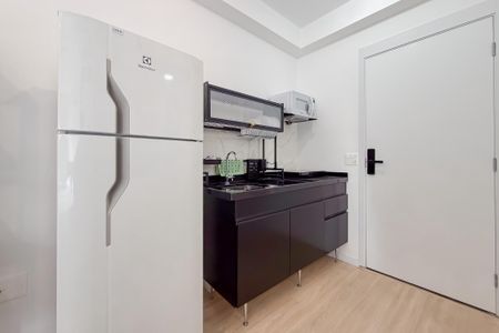 Cozinha de kitnet/studio para alugar com 1 quarto, 23m² em Paraíso, São Paulo