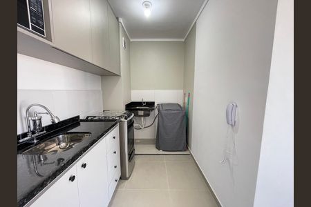 Apartamento para alugar com 37m², 2 quartos e sem vaga Apartamento para alugar com 37m², 2 quartos e sem vagaCozinha e Área de Serviço