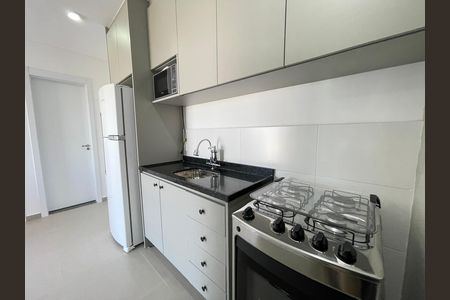 Apartamento para alugar com 37m², 2 quartos e sem vaga Apartamento para alugar com 37m², 2 quartos e sem vagaCozinha e Área de Serviço