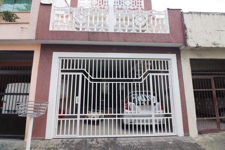 Casa para alugar com 109m², 2 quartos e sem vagaFachada