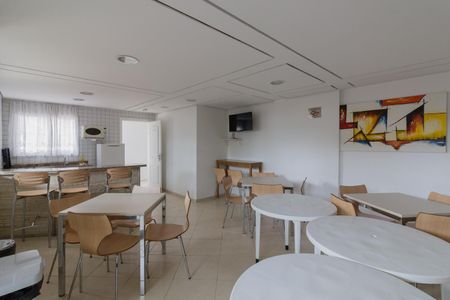 Apartamento à venda com 150m², 3 quartos e 4 vagas Apartamento à venda com 150m², 3 quartos e 4 vagasÁrea comum - Salão de festas