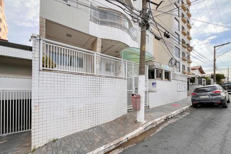 Apartamento à venda com 85m², 3 quartos e 2 vagasFachada + plaquinha