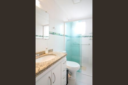 Apartamento à venda com 85m², 3 quartos e 2 vagasBanheiro da suíte