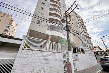 Apartamento à venda com 85m², 3 quartos e 2 vagasFachada + plaquinha