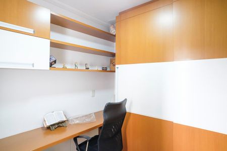 Apartamento à venda com 85m², 3 quartos e 2 vagasEscritório