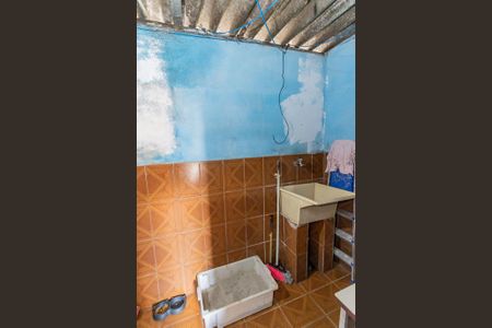 Casa para alugar com 2m², 3 quartos e sem vagaÁrea de serviço