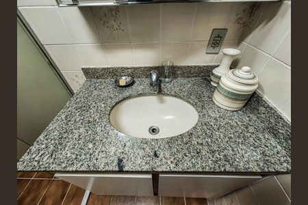 Banheiro de apartamento para alugar com 2 quartos, 78m² em Jardim Paraiso, Jacareí