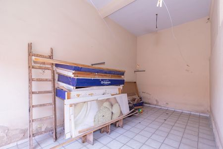 Casa à venda com 101m², 3 quartos e 2 vagas Casa à venda com 101m², 3 quartos e 2 vagasQuintal dos Fundos