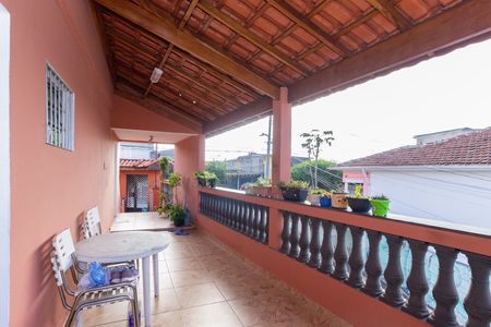 Casa à venda com 101m², 3 quartos e 2 vagas Casa à venda com 101m², 3 quartos e 2 vagasCorredor Lateral