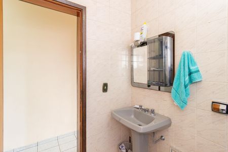 Casa à venda com 101m², 3 quartos e 2 vagas Casa à venda com 101m², 3 quartos e 2 vagasBanheiro Superior